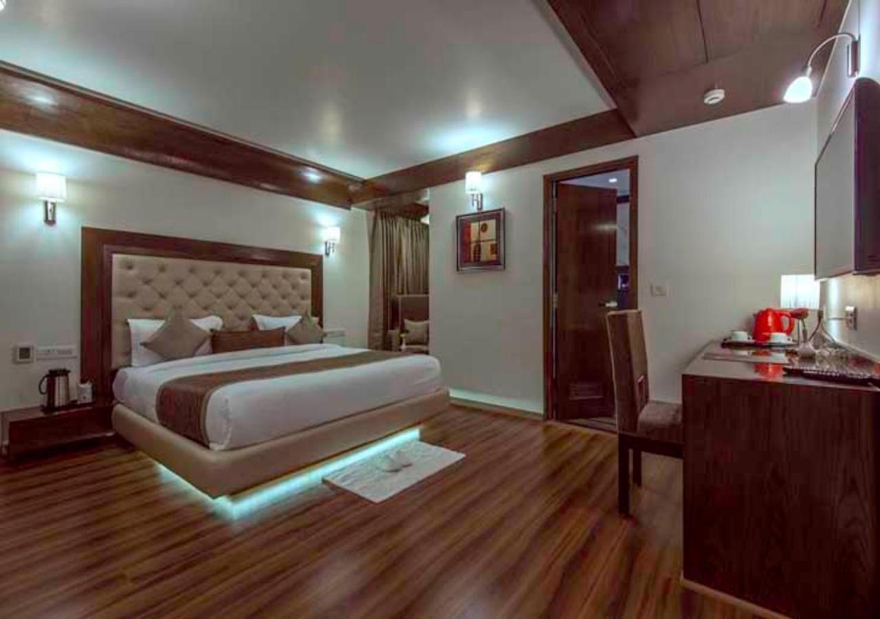 Hotel Park Regent Jaipur Exteriör bild
