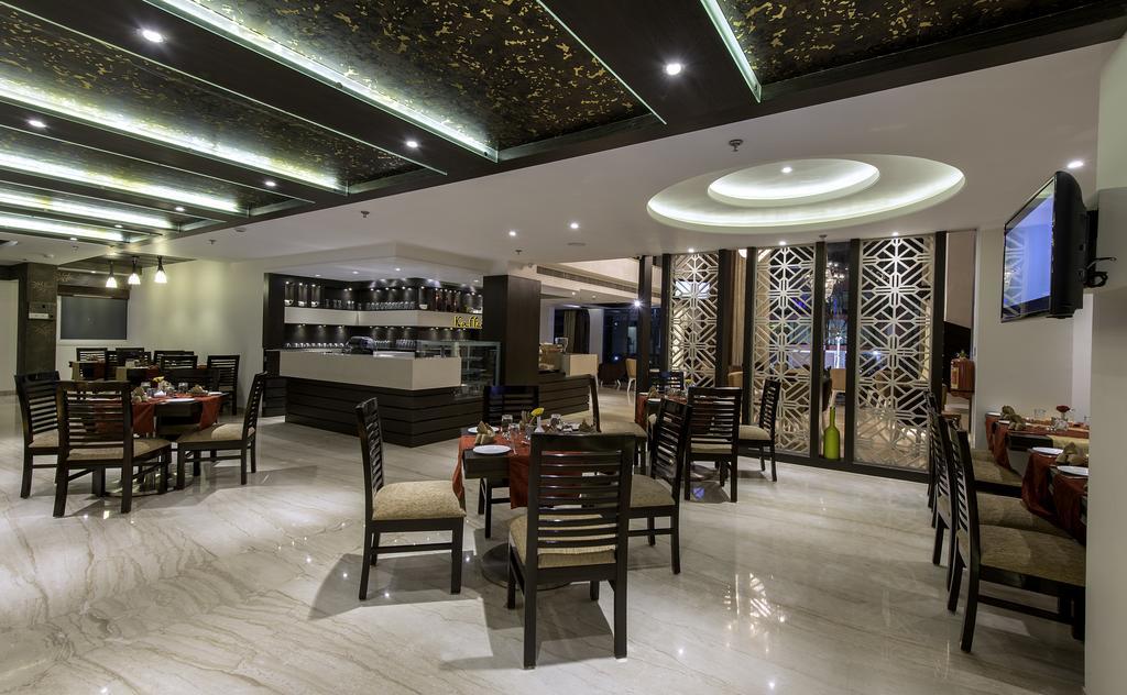 Hotel Park Regent Jaipur Exteriör bild